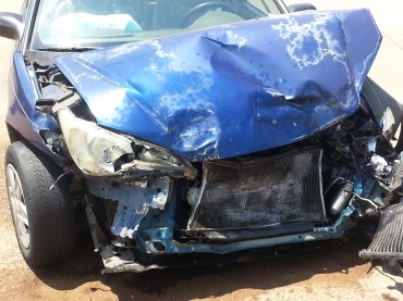 В районах Бурятии сразу два водителя врезались в столб 