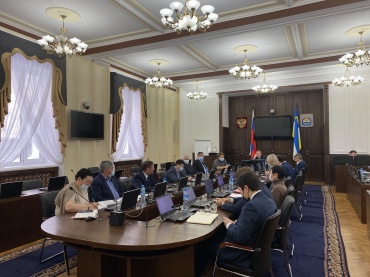 Депутаты бурятского парламента поддержали закон о QR-кодах