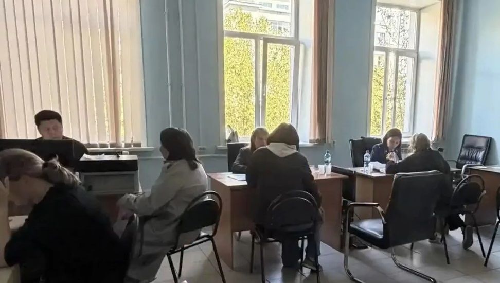 Прокуроры Улан-Удэ приняли участие во Всероссийском едином дне оказания бесплатной юридической помощи Прокуроры Улан-Удэ приняли участие во Всероссийском едином дне оказания бесплатной юридической помощи