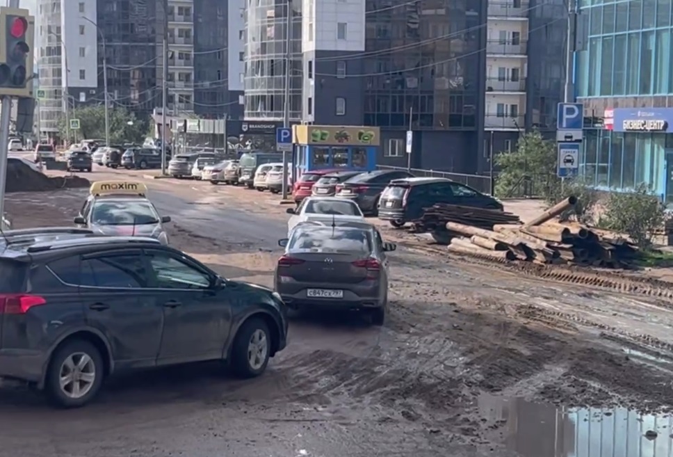 В Улан-Удэ на ул. Смолина рядом с отелем Greenwich открыли движение В Улан-Удэ на ул. Смолина рядом с отелем Greenwich открыли движение