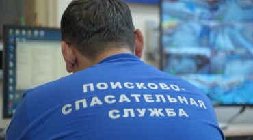 Коммунист Баир Цыренов устроил одиночный пикет у Народного Хурала Бурятии