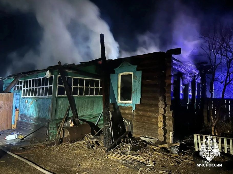 Мужчина погиб на пожаре в Бурятии Мужчина погиб на пожаре в Бурятии