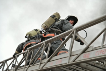 В Улан-Удэ на пожаре спасли 7 человек