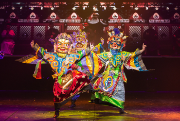 Театр «Байкал» завершает сезон ярким гала-концертом «Yнгын дайда»