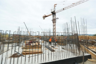 Глава Бурятии проинспектировал строительство самой большой школы в Улан-Удэ