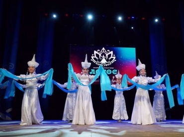 В Улан-Удэ покажут шоу восточных танцев «Крылом небес касаясь»