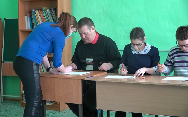 Школе в Сосновом бору нужны 59 млн рублей, а в Бурятии необходимо построить еще 7 школ