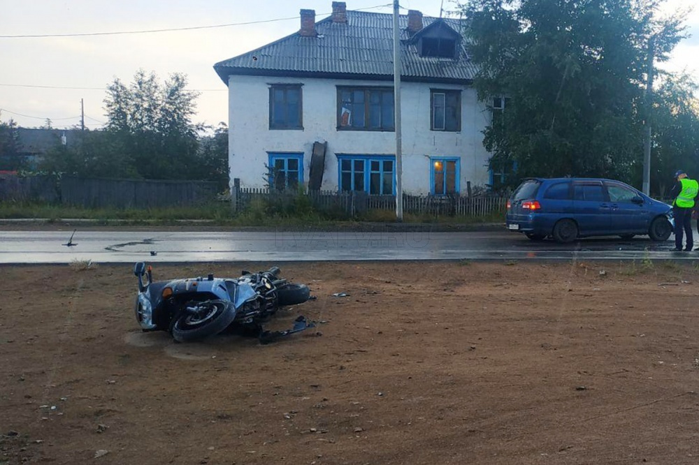 В Бурятии в лобовом ДТП пострадал водитель мотоцикла