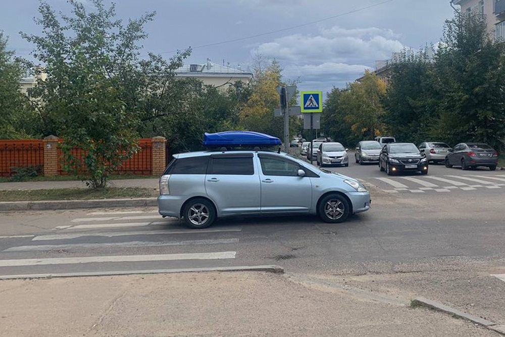 В Улан-Удэ 19-летний водитель сбил двух школьниц на пешеходном переходе В Улан-Удэ 19-летний водитель сбил двух школьниц на пешеходном переходе