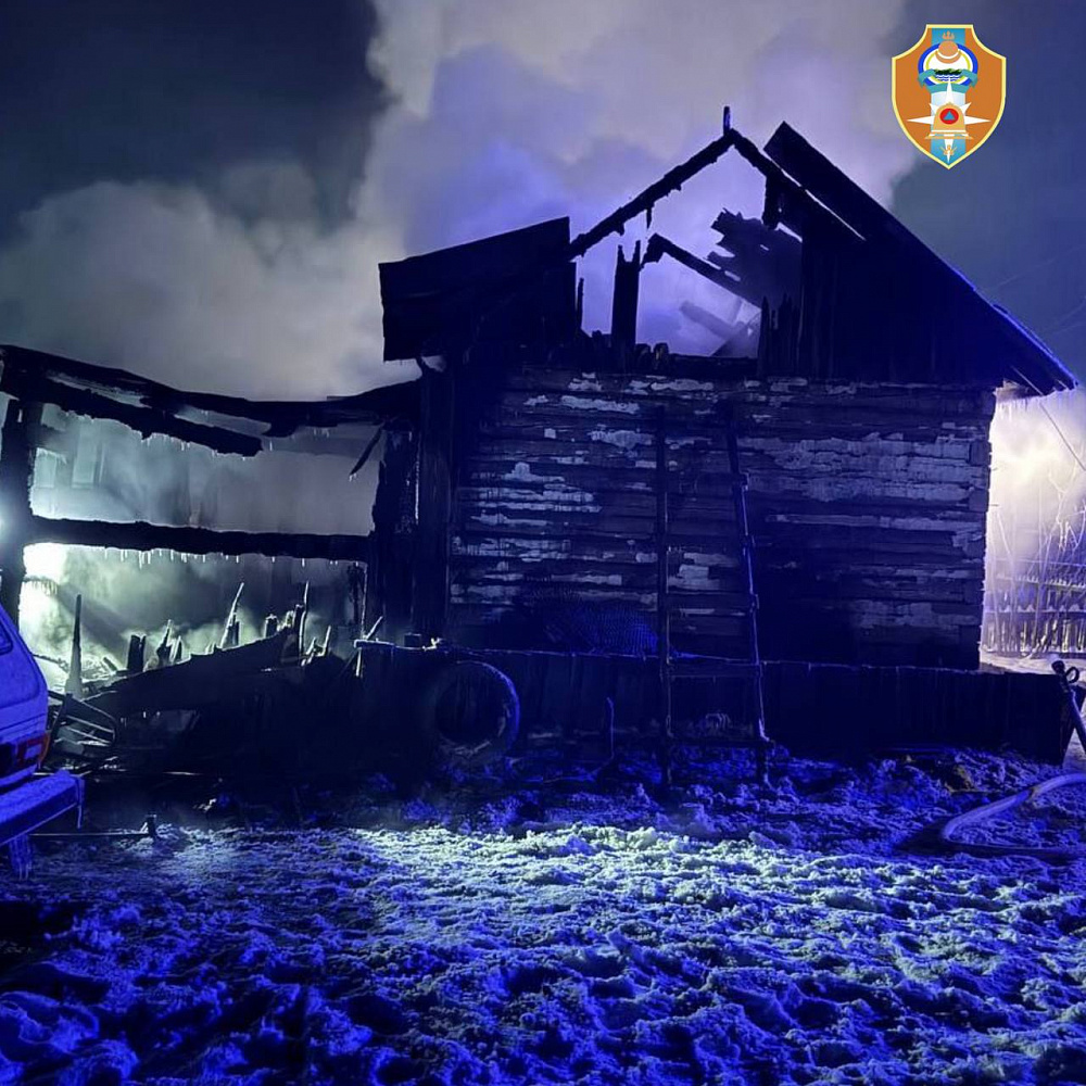 В Баунтовском районе Бурятии на пожаре погиб человек В Баунтовском районе Бурятии на пожаре погиб человек