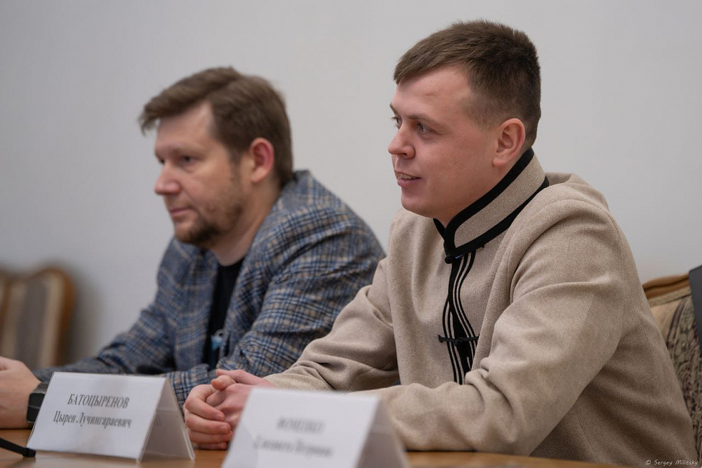 Бурятский артист представит в Москве эскиз спектакля о женском подвиге