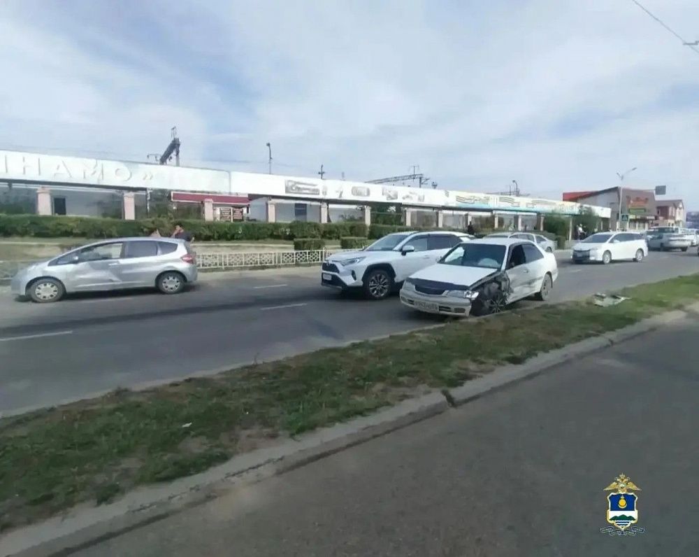 В Улан-Удэ пьяный водитель устроил массовое ДТП