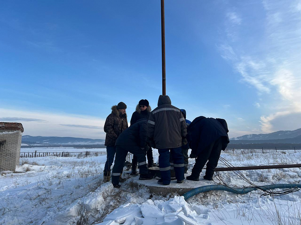 Жители села в Бурятии остались без отопления Жители села в Бурятии остались без отопления