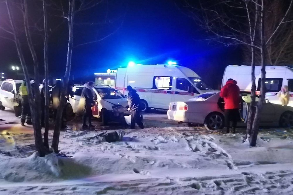 Жительница Бурятии устроила массовое ДТП Жительница Бурятии устроила массовое ДТП