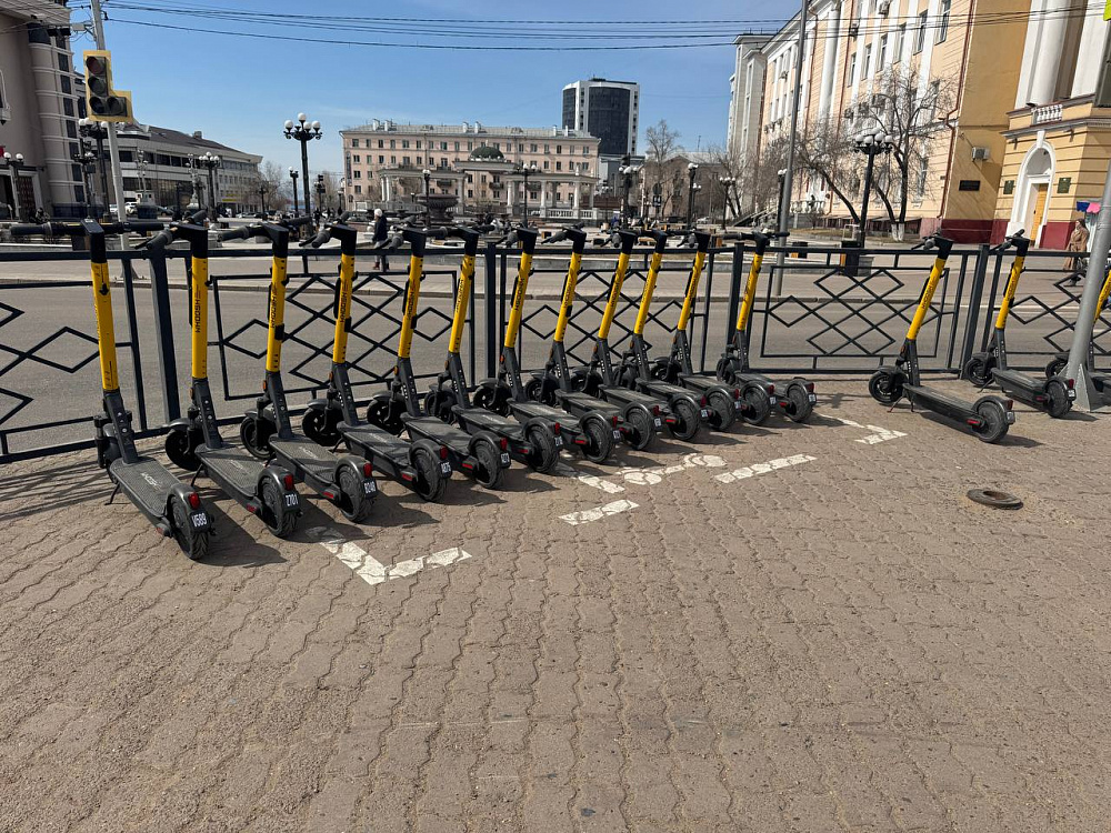 В Улан-Удэ организовали новые парковки для электросамокатов В Улан-Удэ организовали новые парковки для электросамокатов