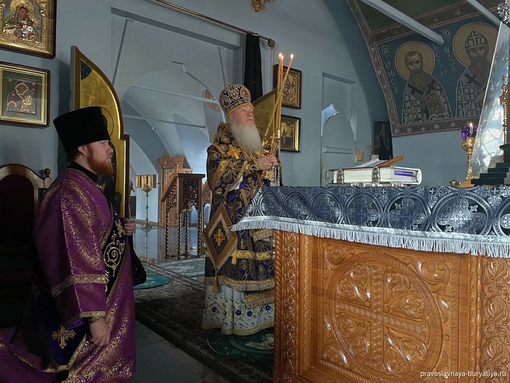 Празднование первого и второго обретения главы Иоанна Предтечи в Улан-Удэ