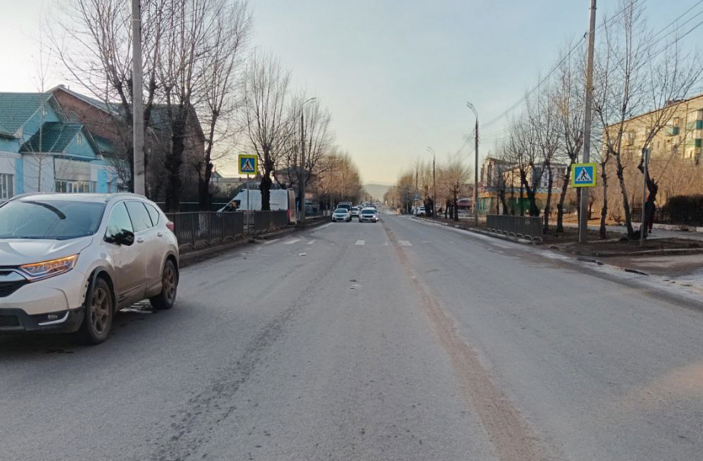 В Улан-Удэ на "зебре" сбили женщину В Улан-Удэ на "зебре" сбили женщину
