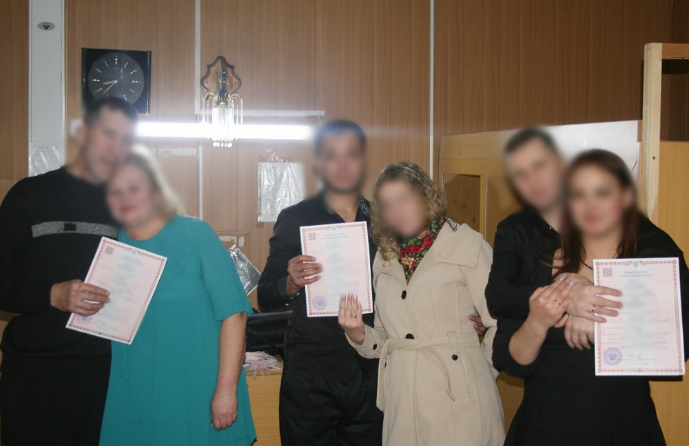 В бурятской колонии сыграли три свадьбы В бурятской колонии сыграли три свадьбы