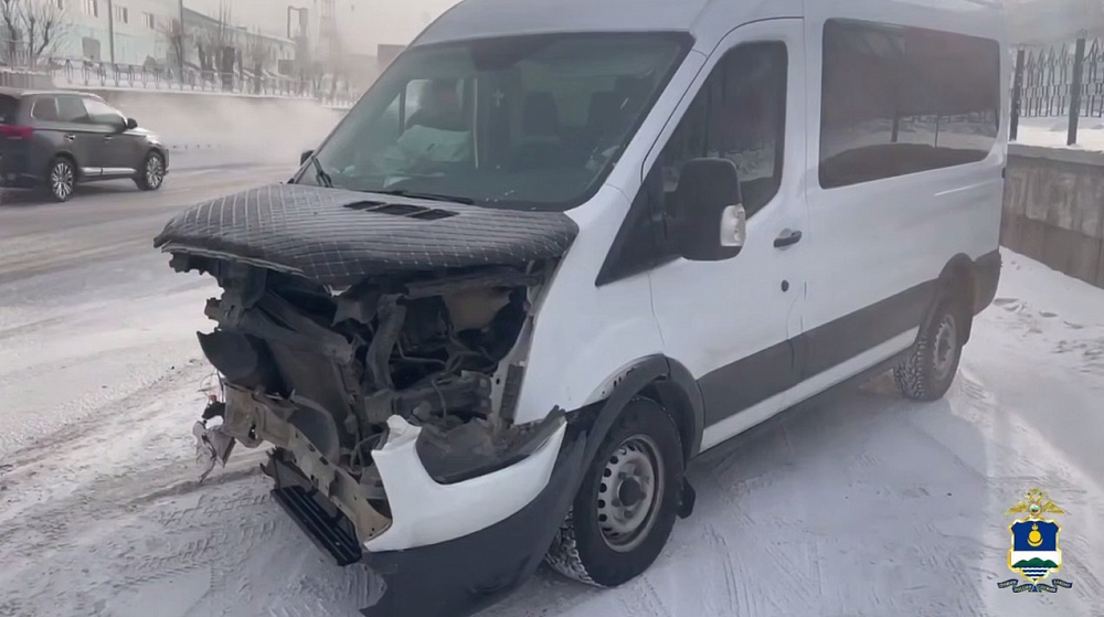 В крупной аварии в Улан-Удэ пострадали малыши В крупной аварии в Улан-Удэ пострадали малыши