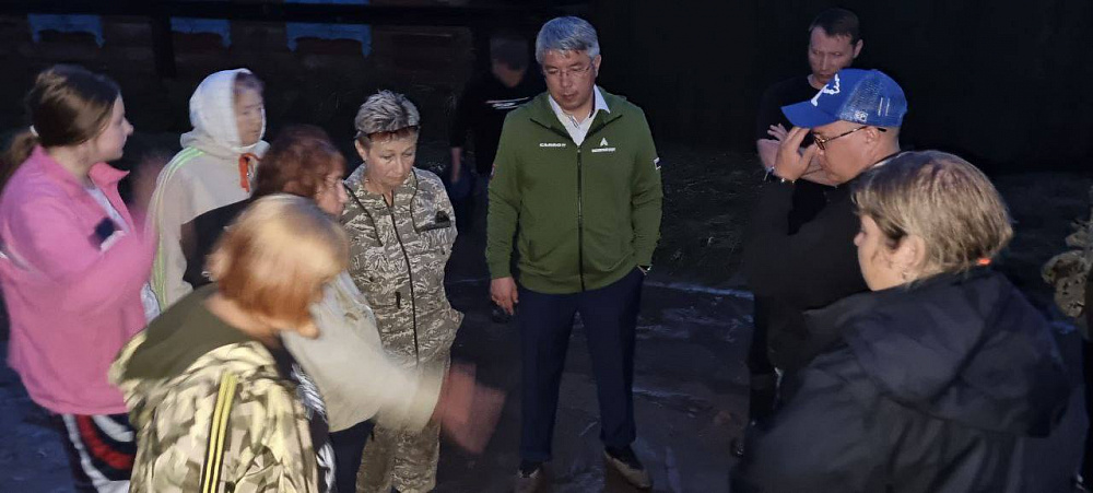 В Бурятии пострадавшим от потопа сельчанам окажут материальную помощь В Бурятии пострадавшим от потопа сельчанам окажут материальную помощь
