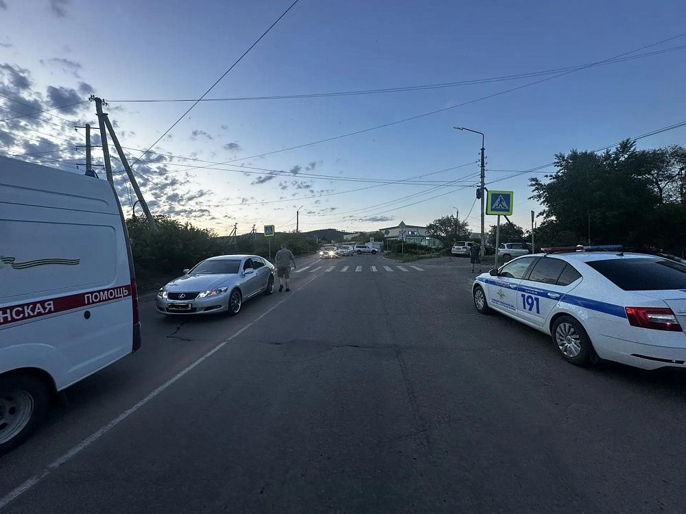 В Улан-Удэ на «зебре» сбили ребенка В Улан-Удэ на «зебре» сбили ребенка
