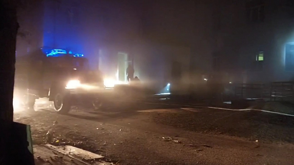 В Закаменском районе загорелось здание больницы В Закаменском районе загорелось здание больницы