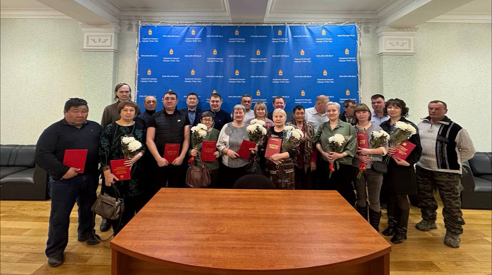 Коммунальщиков Улан-Удэ поздравили с профессиональным праздником Коммунальщиков Улан-Удэ поздравили с профессиональным праздником