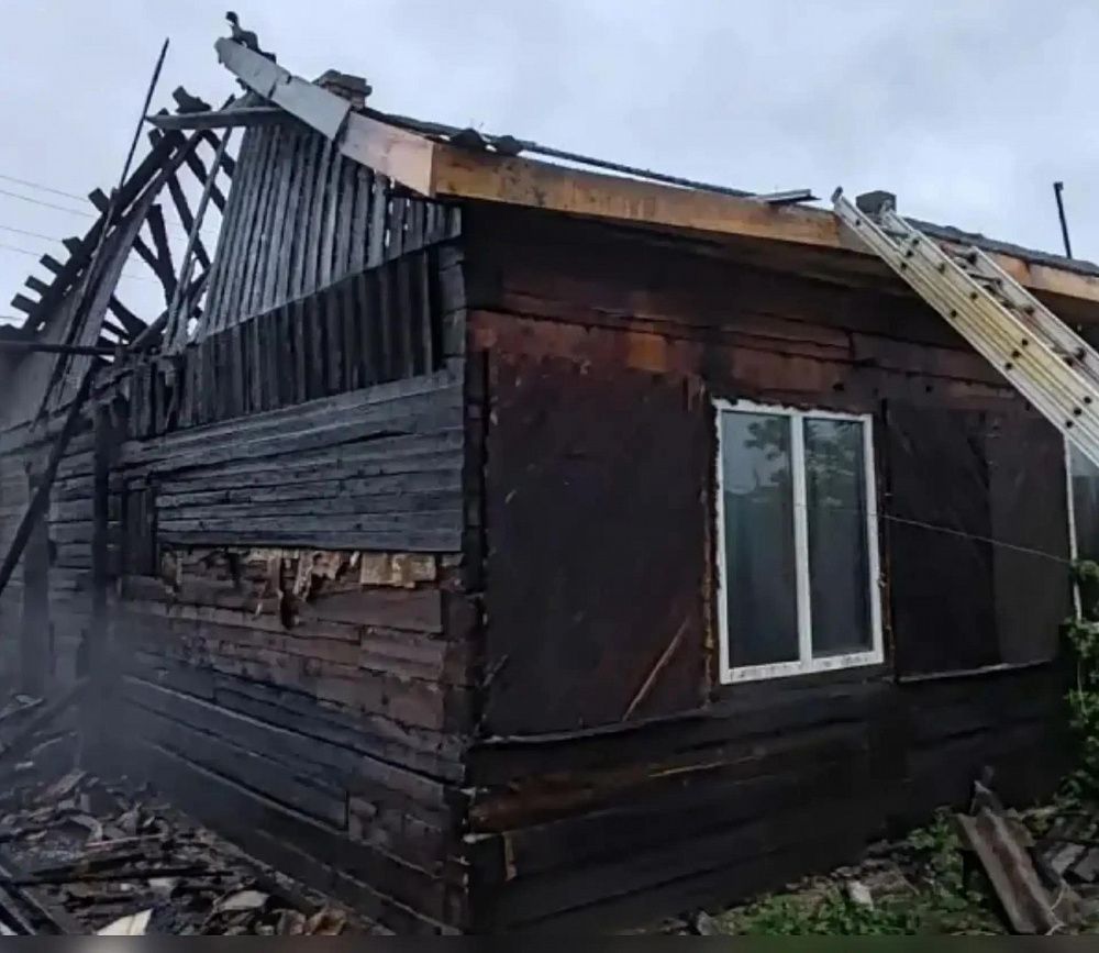 В Бурятии на пожаре в жилом доме пострадал ребенок В Бурятии на пожаре в жилом доме пострадал ребенок