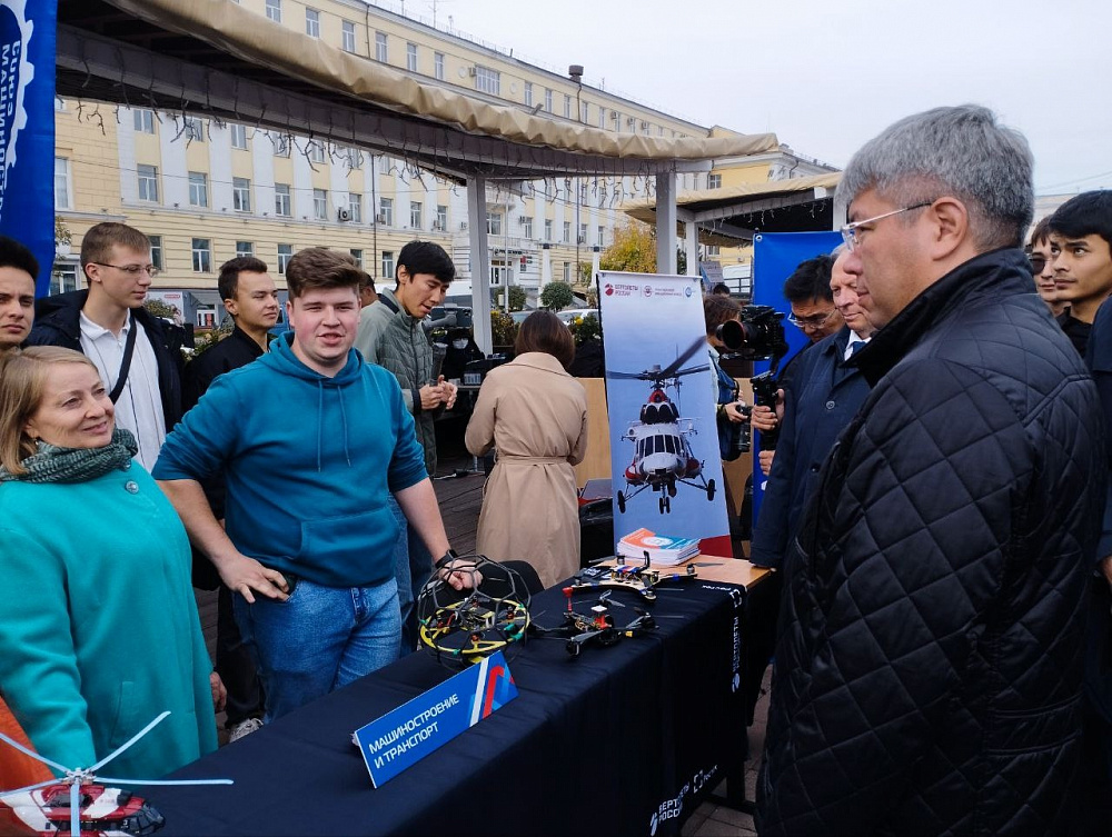 Представители У-УАЗ приняли участие форуме «Жить, учиться и работать в Бурятии» Представители У-УАЗ приняли участие форуме «Жить, учиться и работать в Бурятии»