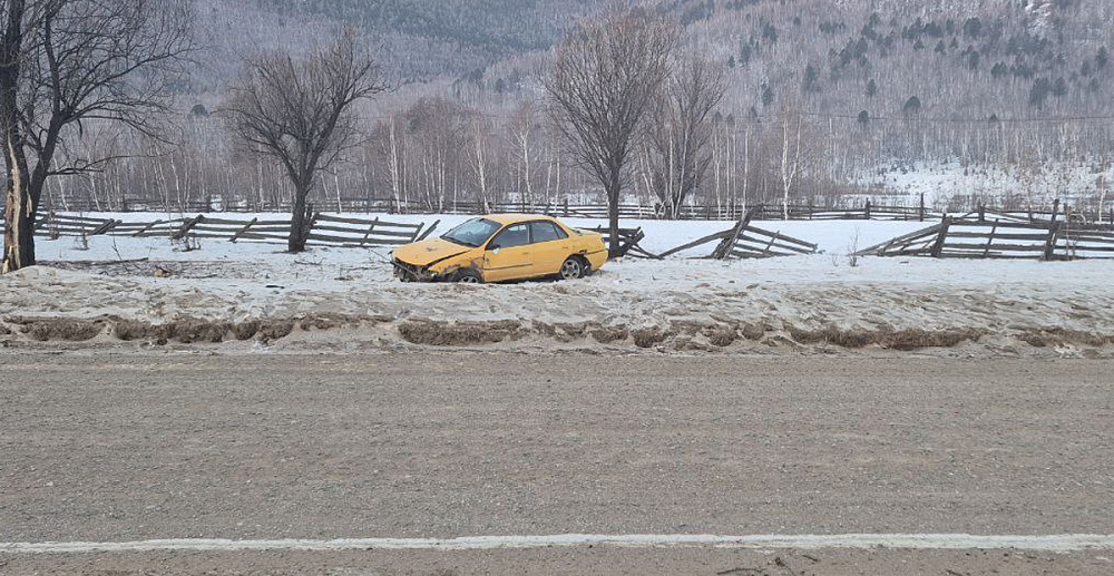 В Бурятии пьяный водитель без прав устроил ДТП В Бурятии пьяный водитель без прав устроил ДТП