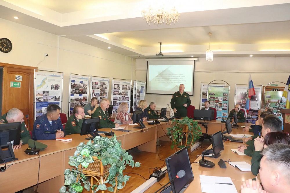 В Бурятии прошли сборы военных комиссаров В Бурятии прошли сборы военных комиссаров