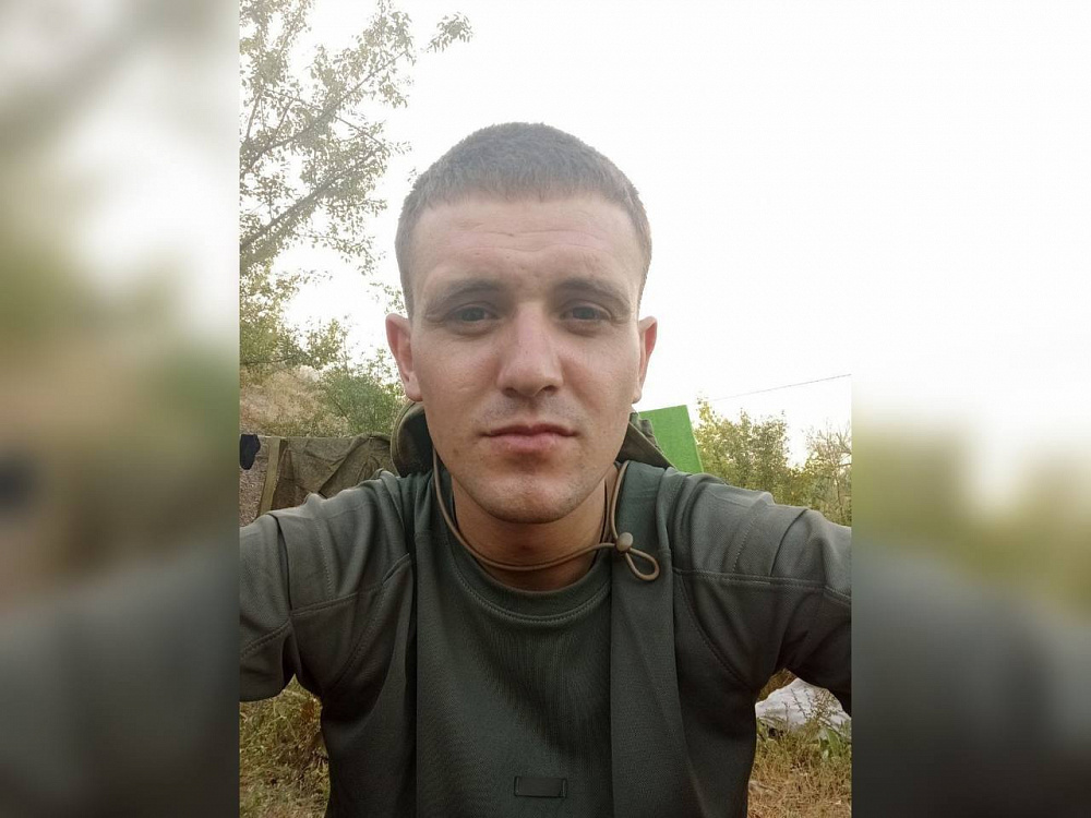 Военный из Бурятии ценой своей жизни вытащил раненых с поля боя Военный из Бурятии ценой своей жизни вытащил раненых с поля боя