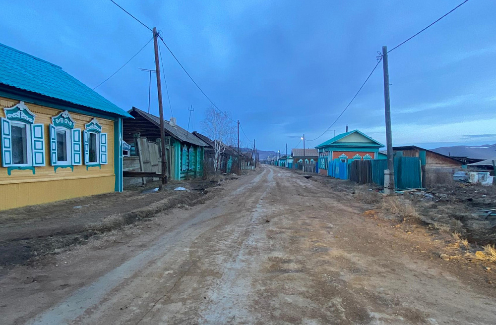 В Бурятии мужчина без прав врезался в забор на «Тойоте» В Бурятии мужчина без прав врезался в забор на «Тойоте»