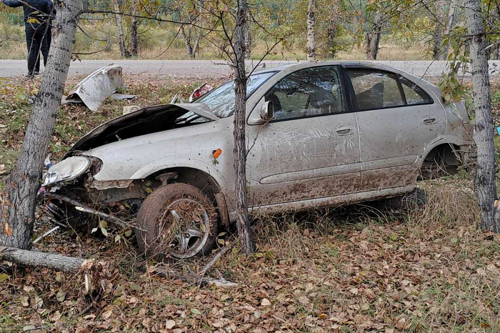 24-летняя жительница Бурятии врезалась в дерево и погибла на месте аварии 24-летняя жительница Бурятии врезалась в дерево и погибла на месте аварии