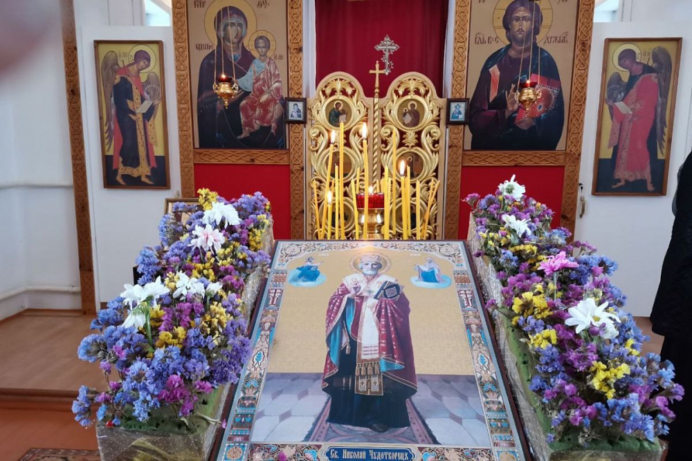 В Бурятии село Оймур отметило праздник храма в честь Николая чудотворца В Бурятии село Оймур отметило праздник храма в честь Николая чудотворца