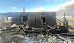 В том числе трое детей: в Бурятии из горящего дома спасли 5 человек