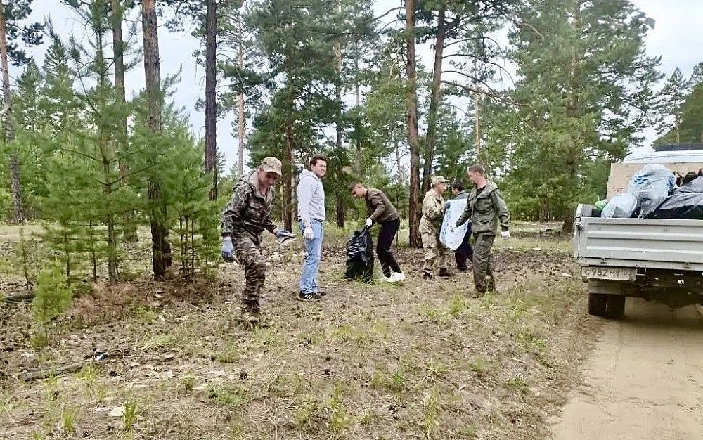 Лесники убрали мусор в Заиграевском районе Бурятии Лесники убрали мусор в Заиграевском районе Бурятии