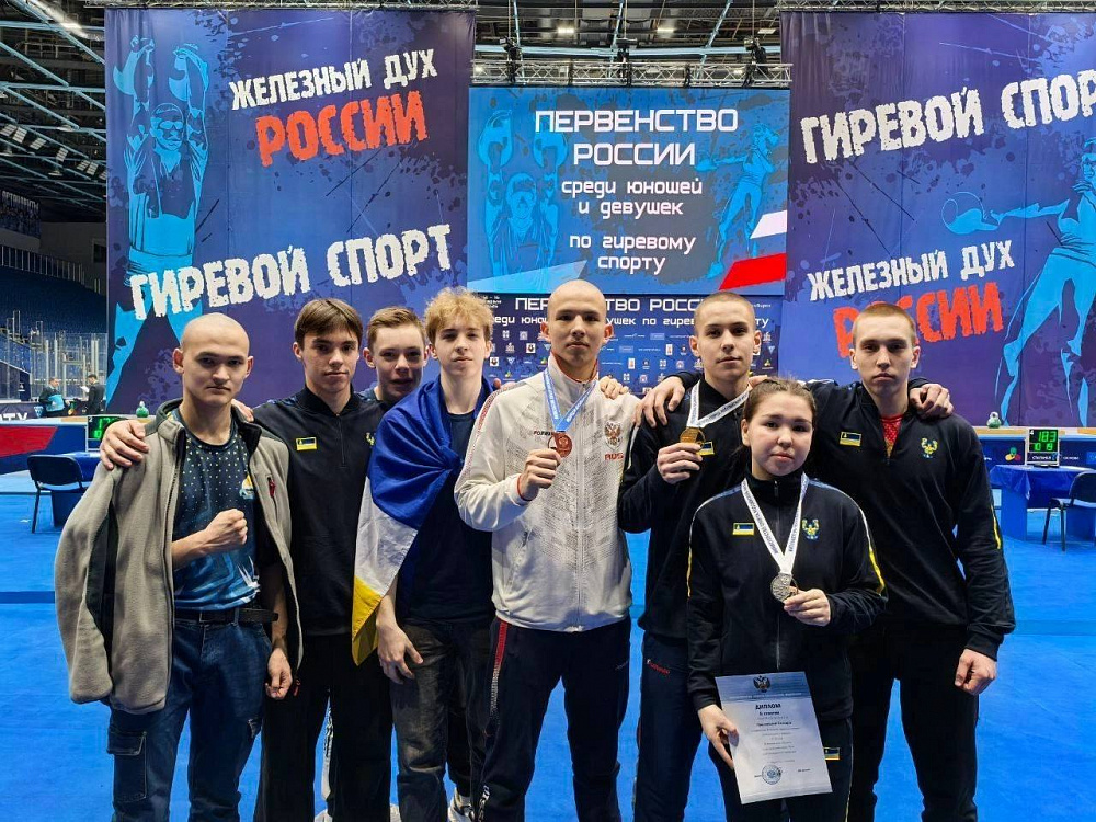 Гиревик из Улан-Удэ установил три рекорда на Первенстве России Гиревик из Улан-Удэ установил три рекорда на Первенстве России