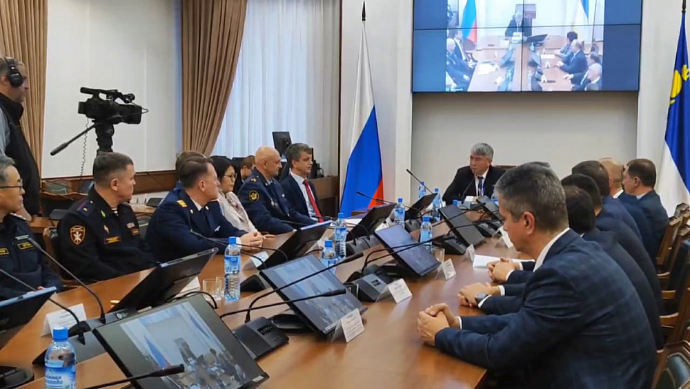 Главе Бурятии представили нового руководителя УФСИН республики Главе Бурятии представили нового руководителя УФСИН республики