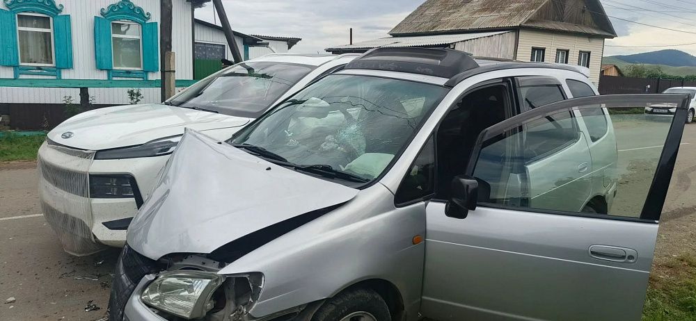 В районе Бурятии в ДТП пострадали две девочки В районе Бурятии в ДТП пострадали две девочки