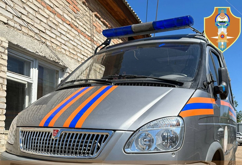 В Бурятии пришлось вскрыть дверь ради спасения мужчины В Бурятии пришлось вскрыть дверь ради спасения мужчины
