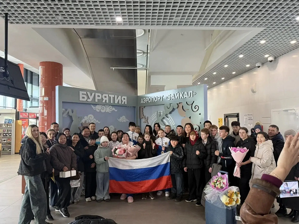 Спортсмены Бурятии вернулись домой после чемпионата и первенства Европы по муайтай Спортсмены Бурятии вернулись домой после чемпионата и первенства Европы по муайтай