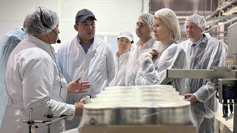 Замминистра промышленности и торговли Екатерина Приезжева оценила внедрение маркировки на предприятиях Бурятии Замминистра промышленности и торговли Екатерина Приезжева оценила внедрение маркировки на предприятиях Бурятии