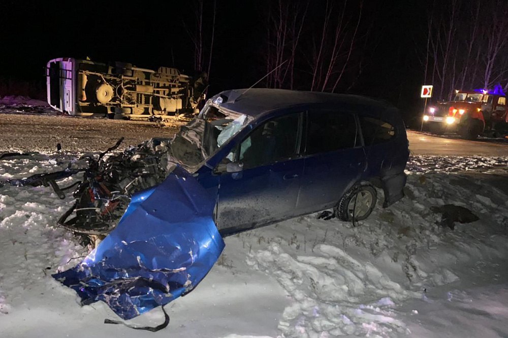 В Бурятии в ДТП с автобусом погибли два человека В Бурятии в ДТП с автобусом погибли два человека