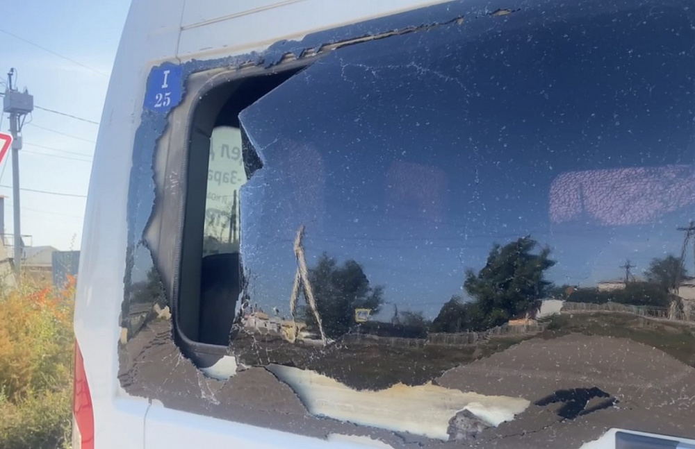 В Улан-Удэ маршрутка врезалась в автобус, есть пострадавшие В Улан-Удэ маршрутка врезалась в автобус, есть пострадавшие