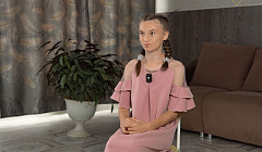 «Чтобы дома было тепло и уютно»: нежная девочка Влада в программе «Жду семью»