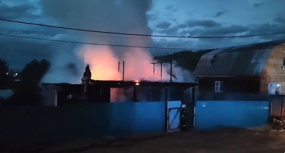 В частном секторе Улан-Удэ произошел пожар