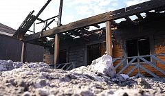 «Ничего не осталось». Дом многодетной семьи сгорел в Бурятии