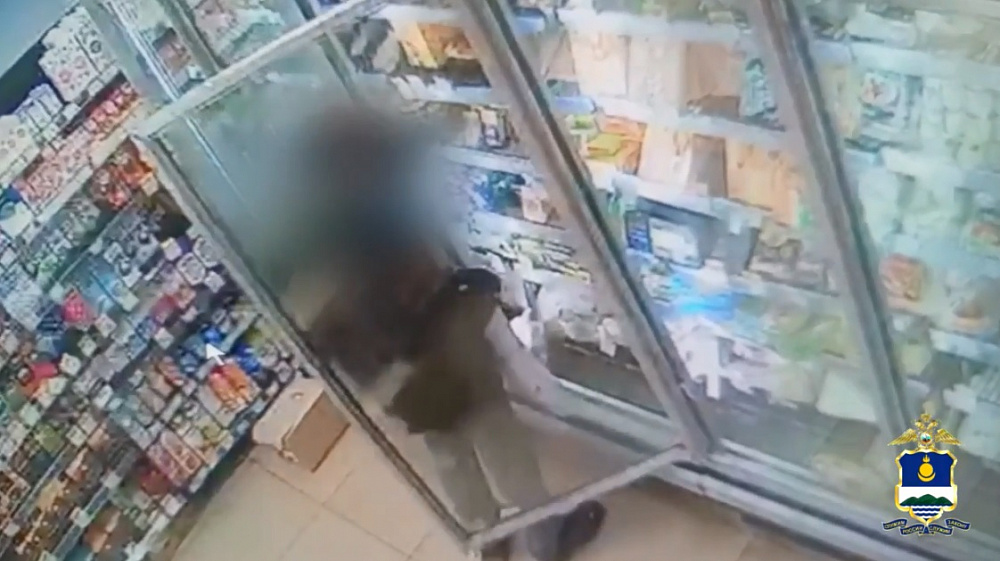 Уланудэнец вынес из магазинов продукты на 45 тысяч рублей Уланудэнец вынес из магазинов продукты на 45 тысяч рублей