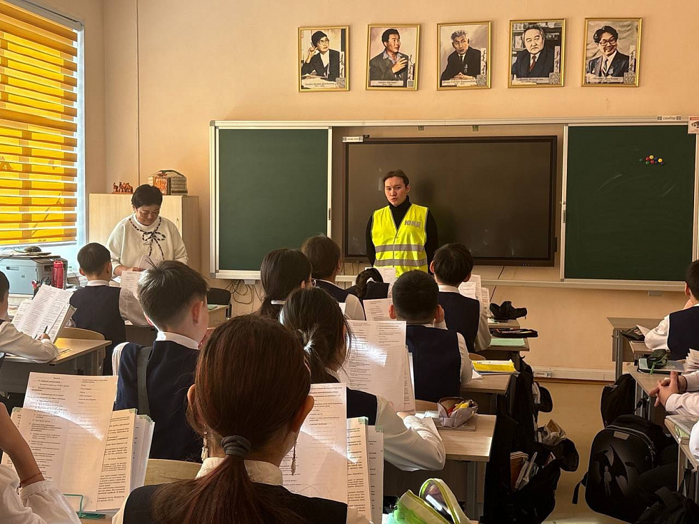 Уроки дорожной безопасности прошли в улан-удэнских гимназиях Уроки дорожной безопасности прошли в улан-удэнских гимназиях